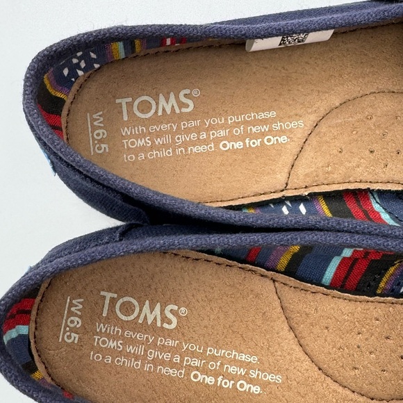 Women’s Toms Classic Canvas Navy Blue Shoes Size 6.5 - Picture 8 of 10